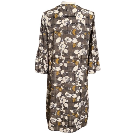 NEW Les Amis Shift Dress with Ruffle Sleeves - Picture 3 of 4